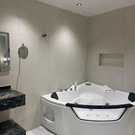شاليهات دبليو سويتس الدرب Qarar Exterior photo